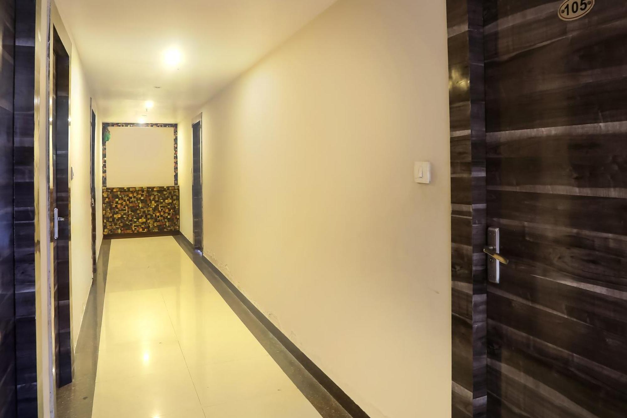 Super Hotel O Vaishnavi Inn Hyderabad Exterior photo